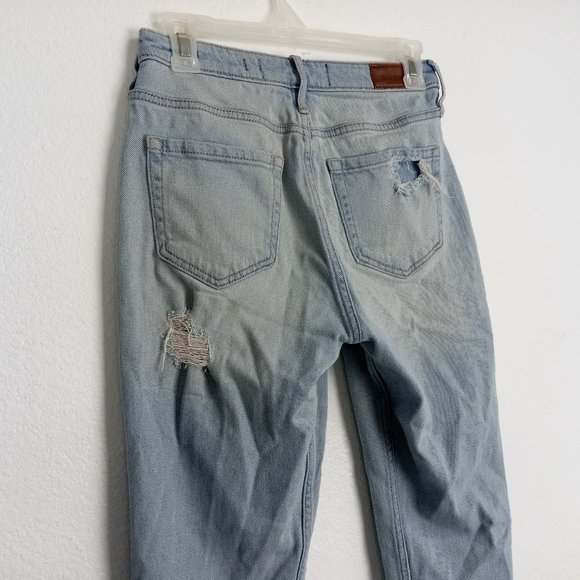 Hollister Women's Mom Jeans Juniors Size 5 High Rise Distressed Light Wash Blue - Picture 5 of 15